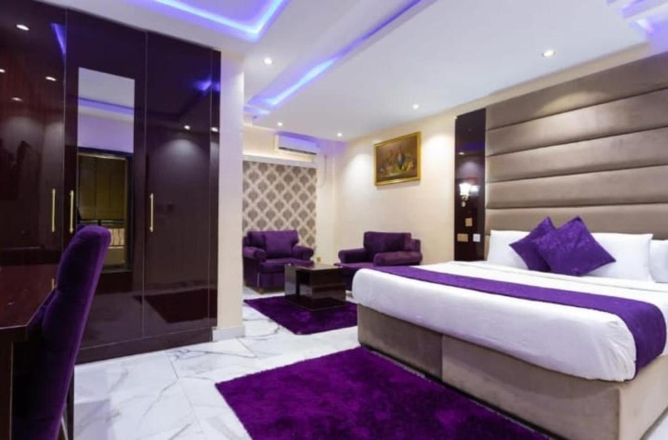 Parkview Astoria Hotel Lagos Exterior photo