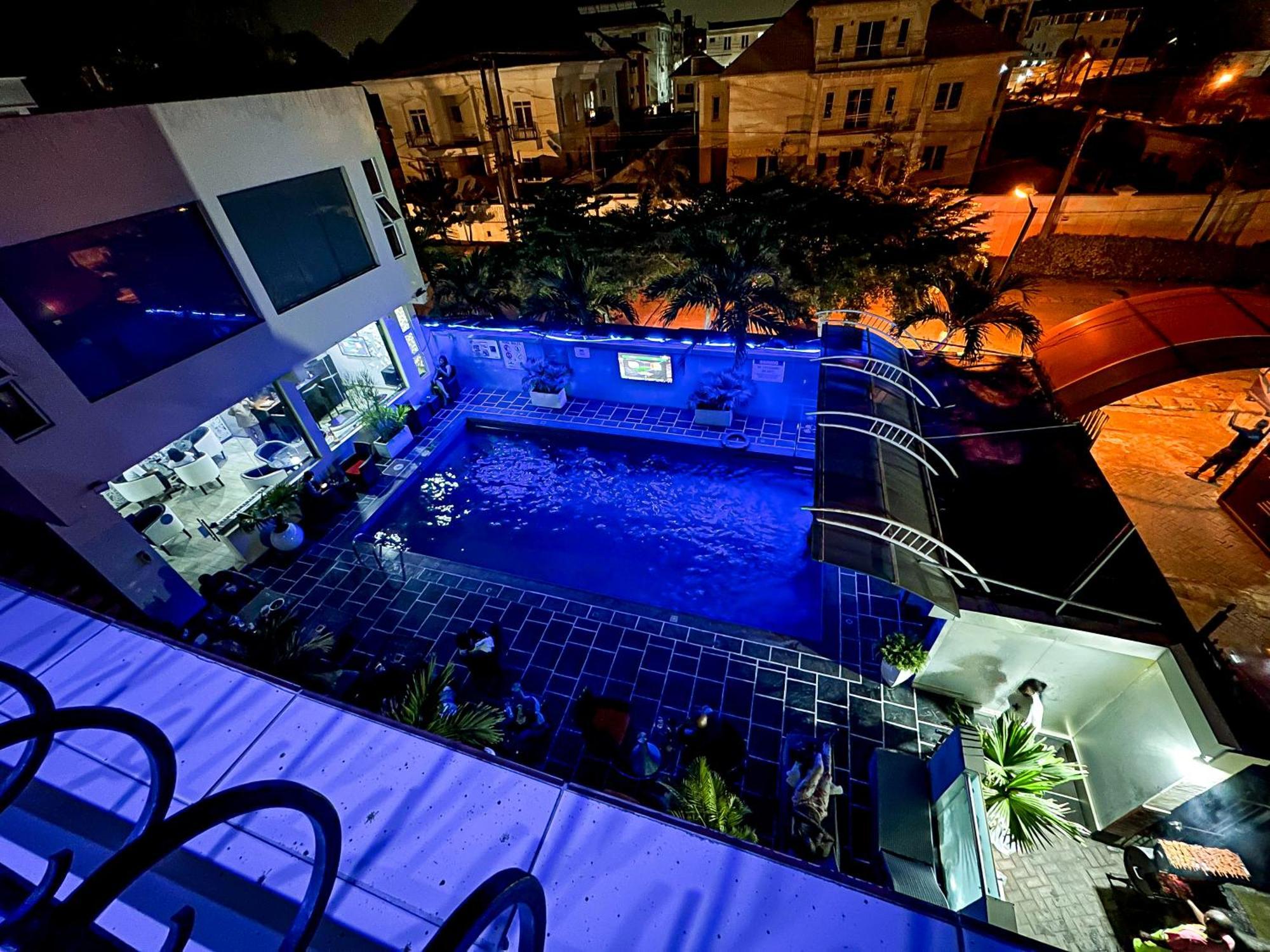 Parkview Astoria Hotel Lagos Exterior photo