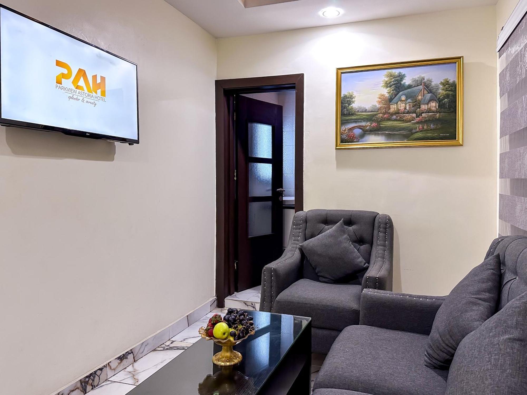 Parkview Astoria Hotel Lagos Exterior photo