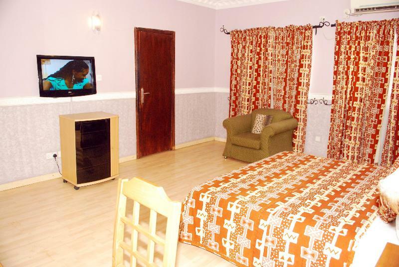 Parkview Astoria Hotel Lagos Exterior photo
